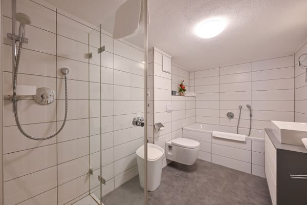 Alte Jagdschloss Ferienwohnung Sophia Ferienwohnungen in Pfronten - Badezimmer