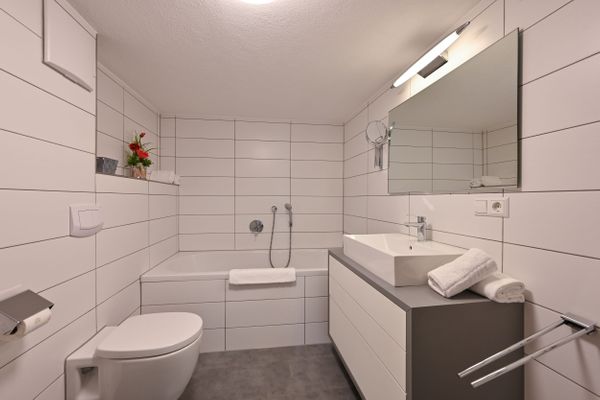 Alte Jagdschloss Ferienwohnung Sophia Ferienwohnungen in Pfronten - Badezimmer