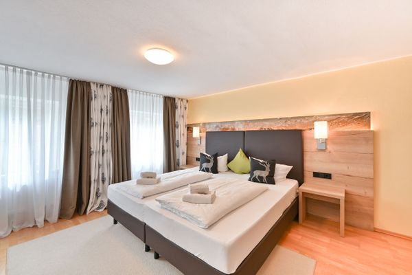 Alte Jagdschloss Ferienwohnung Sophia Ferienwohnungen in Pfronten - Schlafzimmer