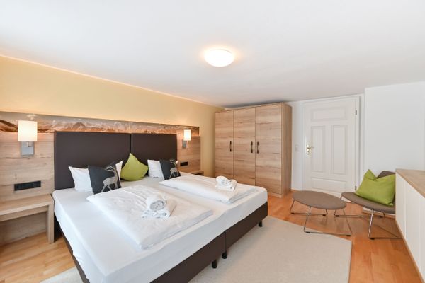 Alte Jagdschloss Ferienwohnung Sophia Ferienwohnungen in Pfronten - Schlafzimmer