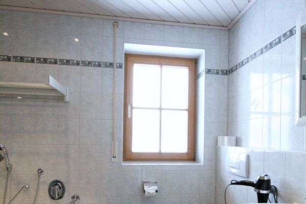  Ferienwohnung Romi Ferienwohnungen in Pfronten - Badezimmer
