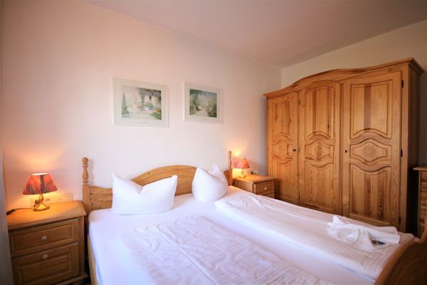  Ferienwohnung Bärbel Ferienwohnungen in Rieden am Forggensee - Schlafzimmer