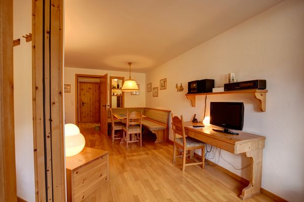 Chesa Munteratsch 1-Zimmerwohnung 103 Typ BB Silvaplana - -img.tag.livingroom-