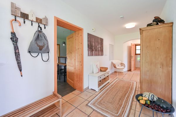  Ferienwohnung Am Biberbach Ferienwohnungen in Roßhaupten - Wohnzimmer