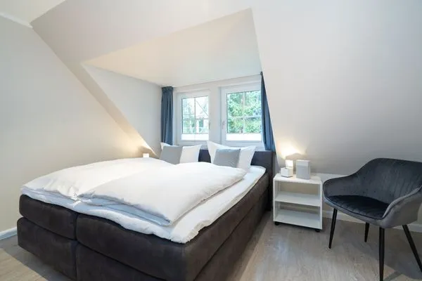 unteres Schlafzimmer mit Doppel-Bett Gorch-Fock-Park Ferienwohnung "App. 31 Hygge"