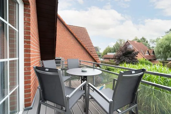Balkon mit gemütlicher Sitzecke Gorch-Fock-Park Ferienwohnung "App. 31 Hygge"