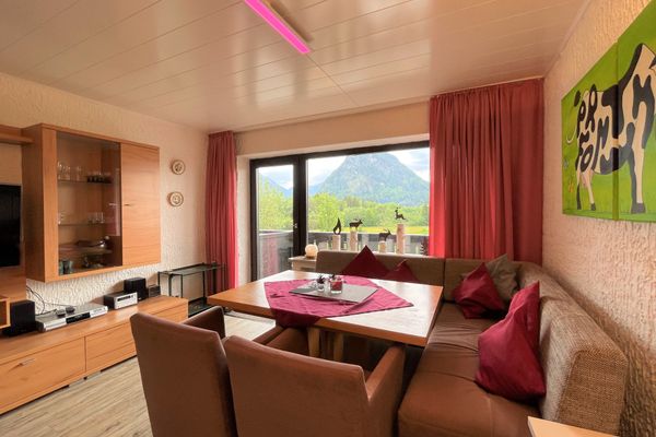Allgäuer Appartementhaus Appartement Alpenglühen / Whg. 23 Ferienwohnungen in Pfronten - Wohnzimmer