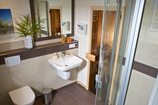  Haus Westwind Eiderstedt Umland - Badezimmer