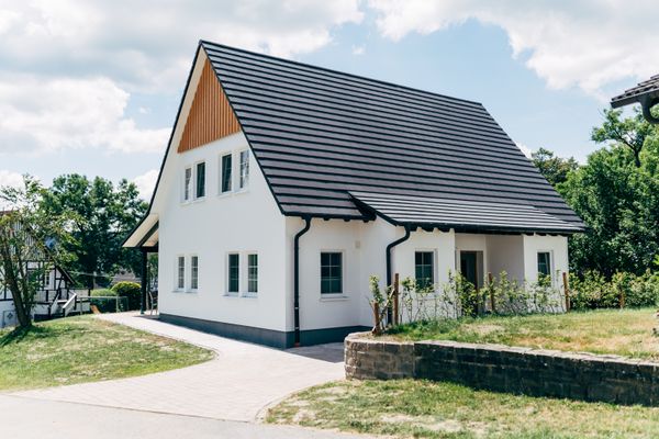 Haus im Glück Haus im Glück rechts Schmallenberg - Hauptansicht