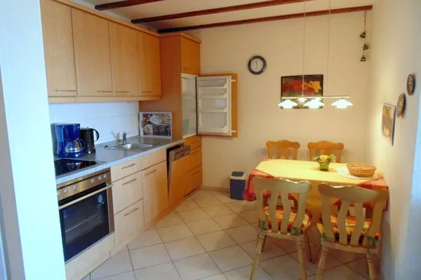 Küche / Küchenzeile Panorama Whg 80, 5. OG