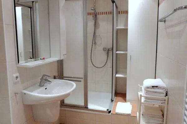 Badezimmer Panorama Whg 80, 5. OG