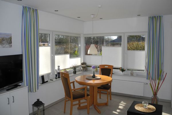  Wohnung Deichbär Dorf - Wohnzimmer