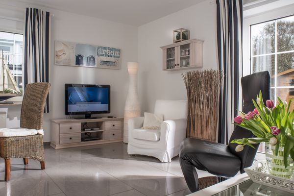 Theodor-Mommsen-Weg 5 Wohnung Friesenrose Bad - TV / Multimedia