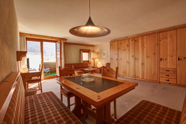 Chesa Munteratsch 1-Zimmerwohnung 203 Typ B Silvaplana - Living room