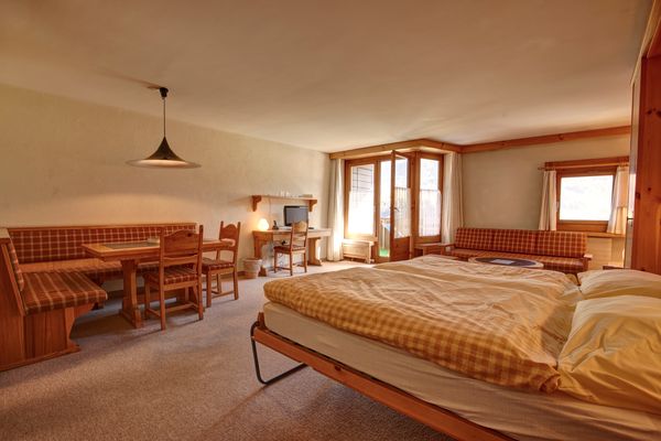 Chesa Munteratsch 1-Zimmerwohnung 203 Typ B Silvaplana - Living room