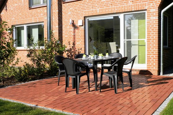  Großer Friesenbär Dorf - Terrasse