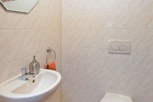 BIO-Bauernhof Salenberghof Ferienwohnung Traumblick Ferienwohnungen in Rieden am Forggensee - Badezimmer