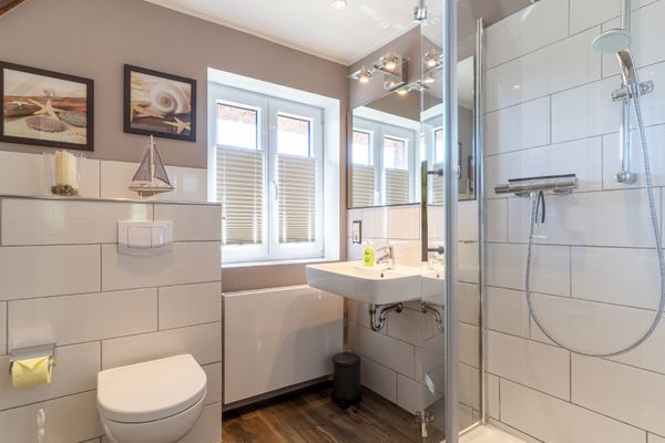  Auszeit am Leuchtturm Böhl - Badezimmer