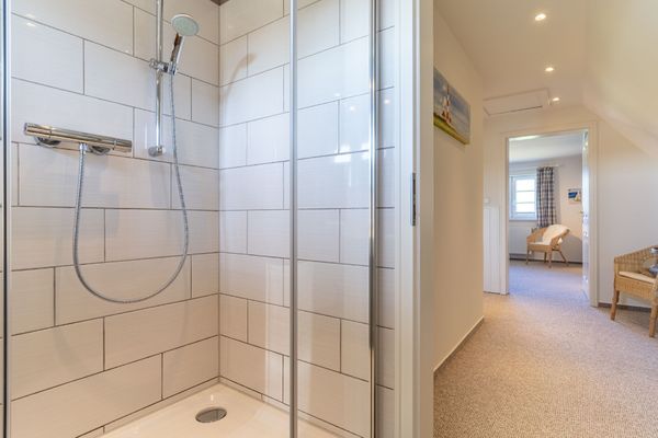  Auszeit am Leuchtturm Böhl - Badezimmer