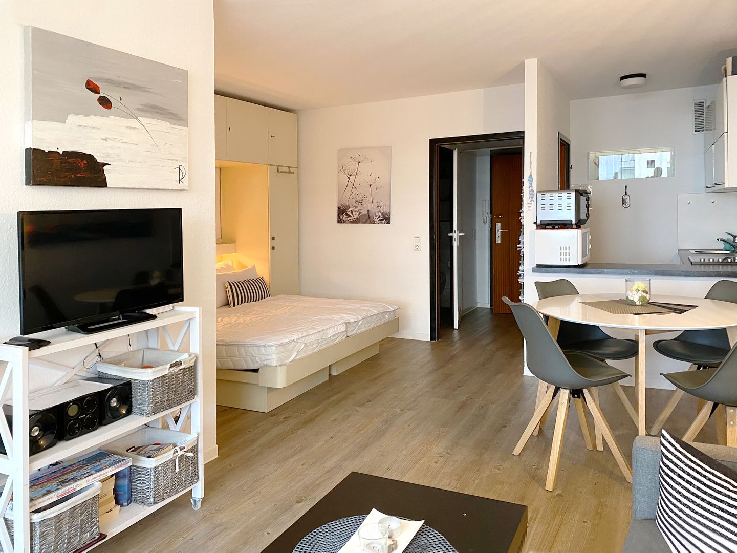 Kaiserhof Apartment 103, Typ A  - TV / Multimedia