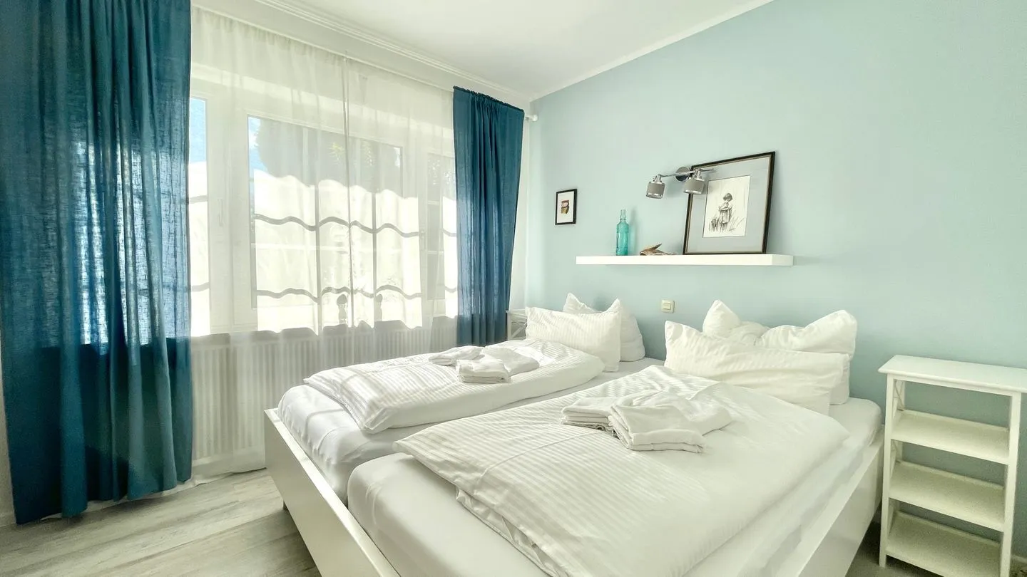 Meedenhus 'ACHTERN'  -