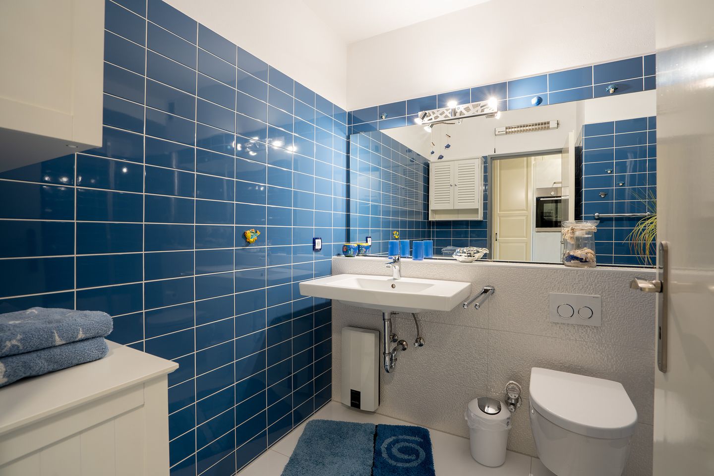 AHW/002 - "Mit Teilseeblick von der Terrasse" Scharbeutz - Badezimmer