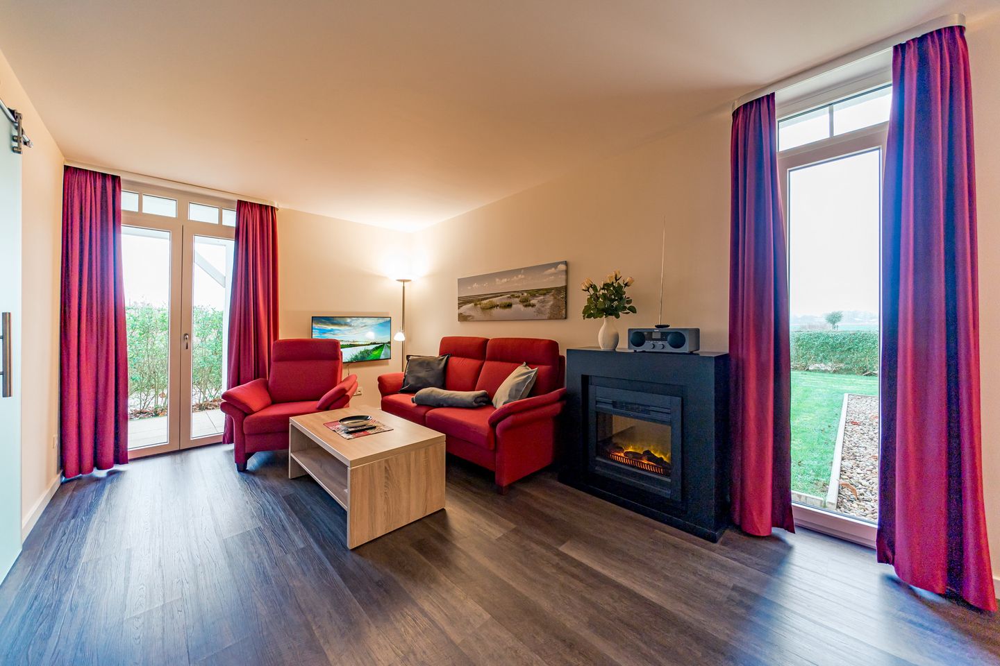 Resort Deichgraf Resort Deichgraf 27-05 Wremen - Wohnbereich mit Flatscreen-TV