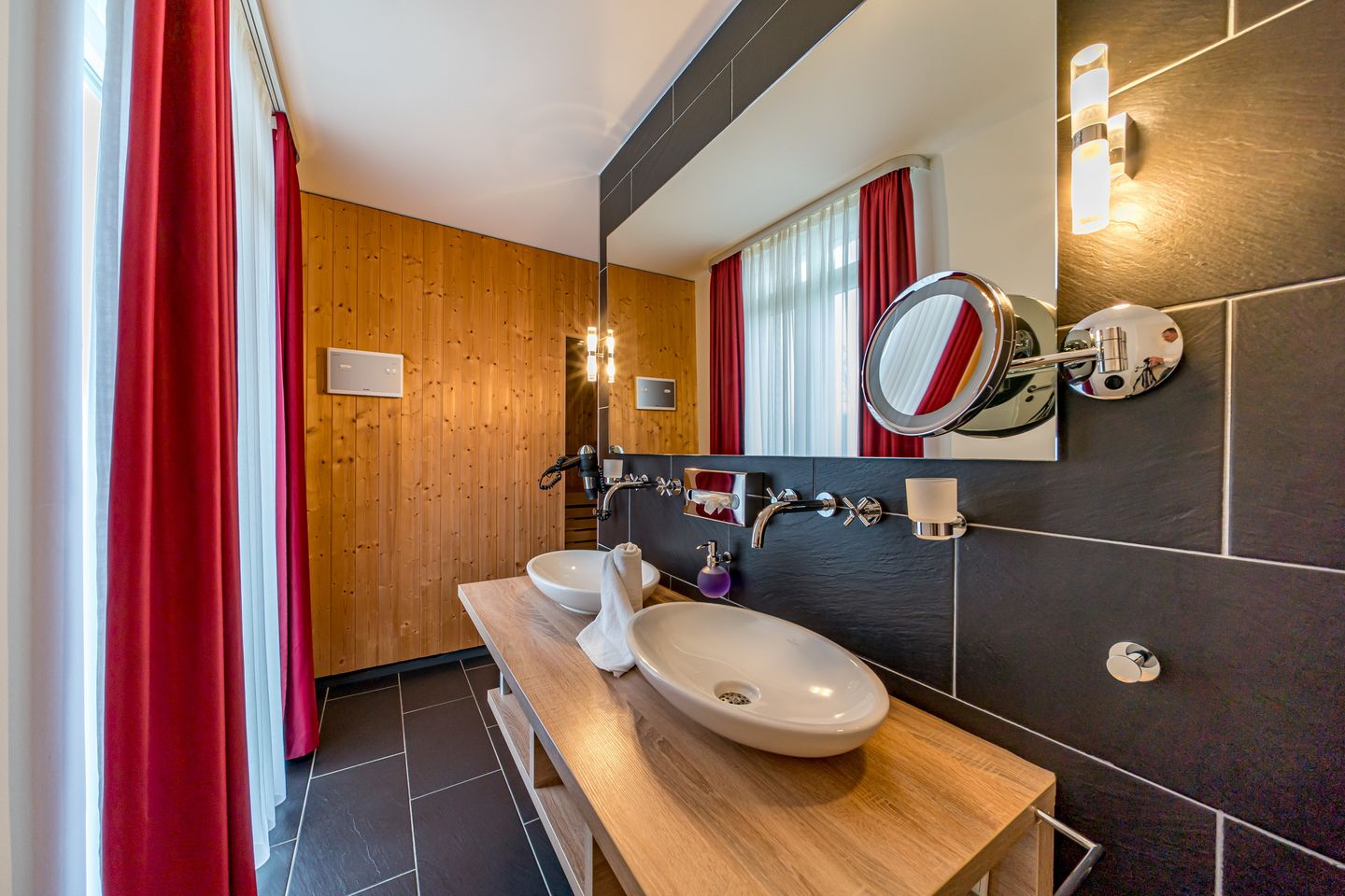 Resort Deichgraf Resort Deichgraf 27-05 Wremen - Badezimmer mit Waschtisch