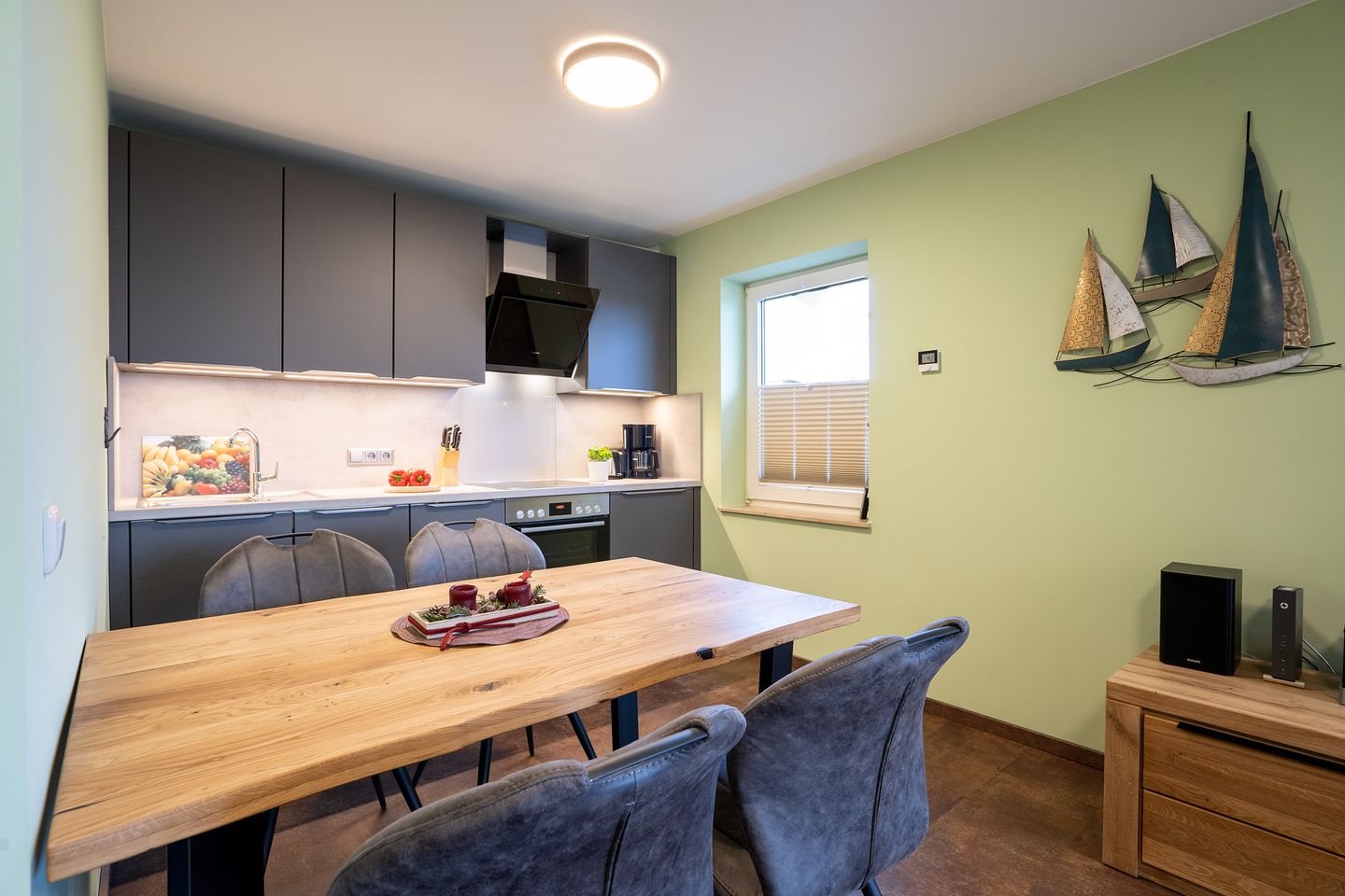 FIS/007 - Seeblick Scharbeutz - Küche / Küchenzeile