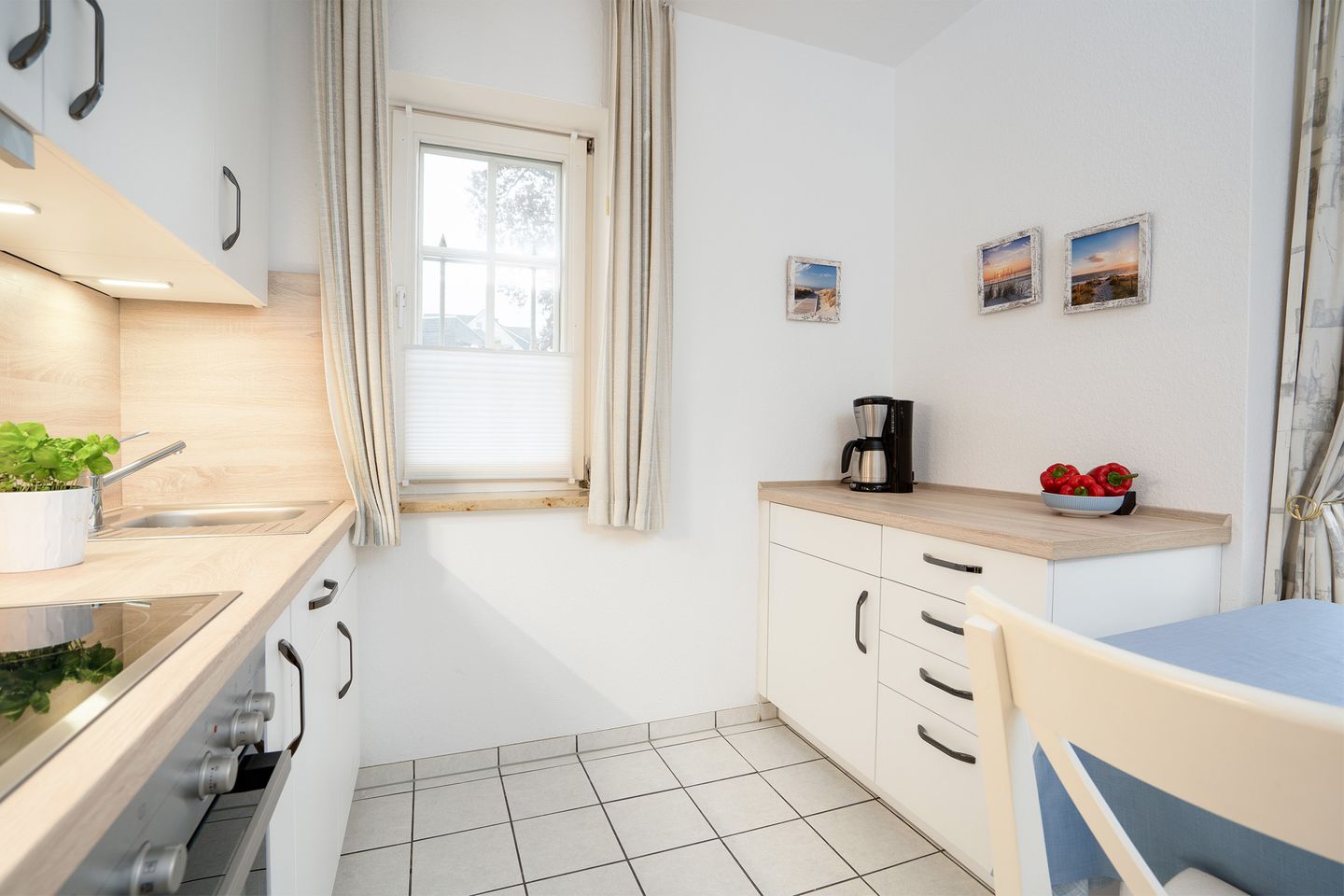 LIN/001 - Seepark Scharbeutz - Küche / Küchenzeile