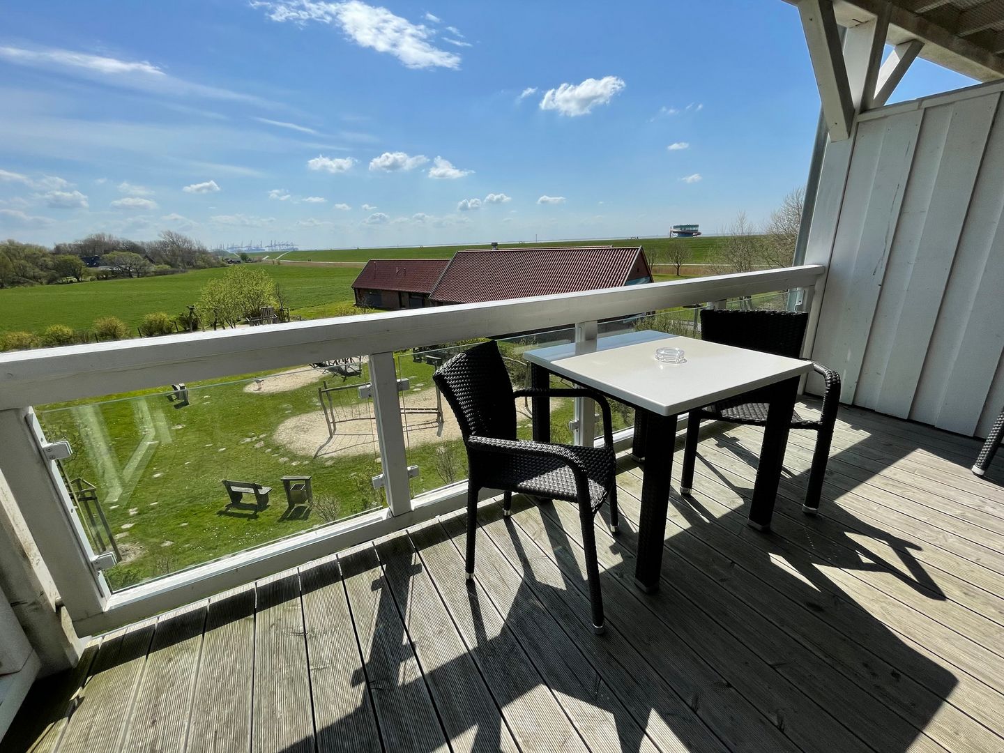 Resort Deichgraf Resort Deichgraf 27-12 Wremen - Balkon mit Ausblick