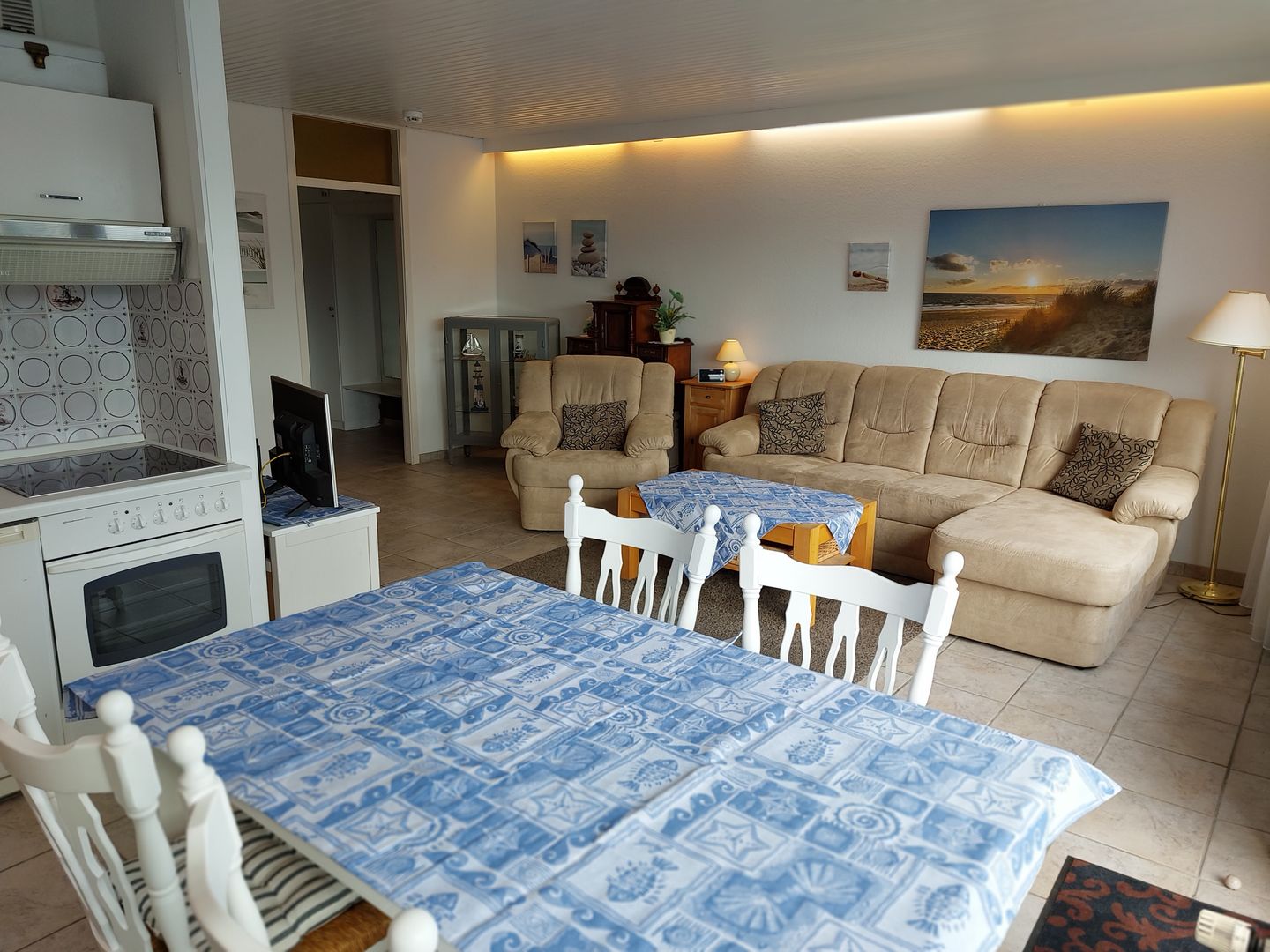 TER/304 - Terrassenhuegel -Teilseeblick Scharbeutz - Küche / Küchenzeile