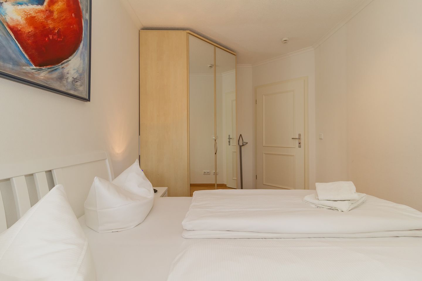 Apartmenthaus Atlantik Apartmenthaus Atlantik 211 Kühlungsborn - Schlafzimmer mit TV