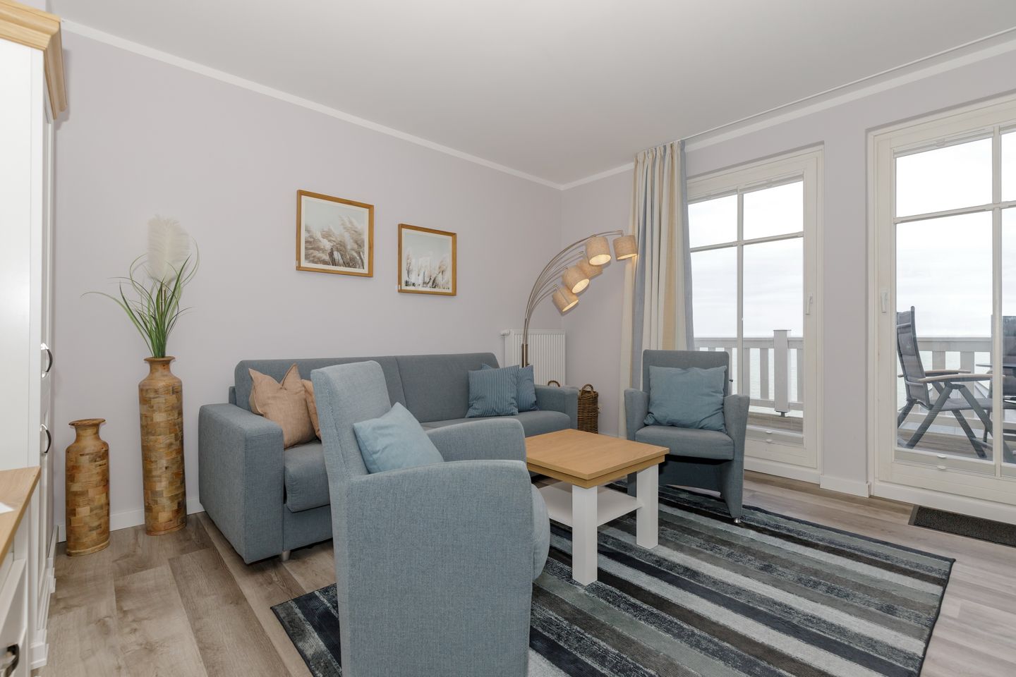 Meeresblick Meeresblick 324 Kühlungsborn - Wohn-Essbereich mit Couch