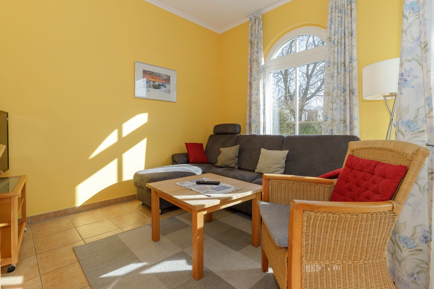 Apartmenthaus Atlantik Apartmenthaus Atlantik 004 Kühlungsborn - Wohn-Essbereich mit Couch