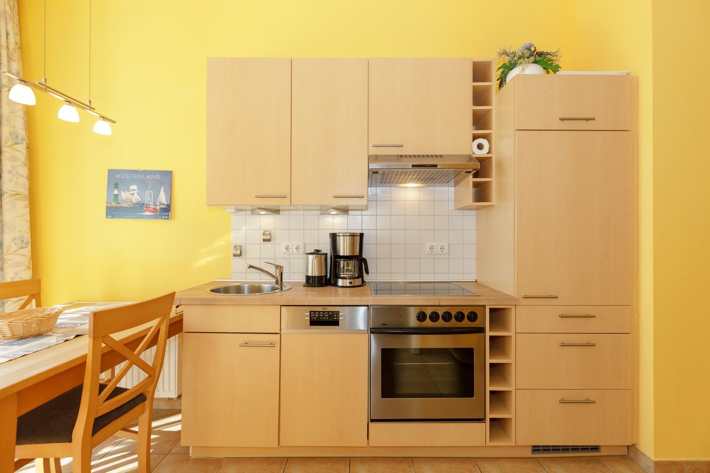 Apartmenthaus Atlantik Apartmenthaus Atlantik 004 Kühlungsborn - Küchenzeile mit Backofen