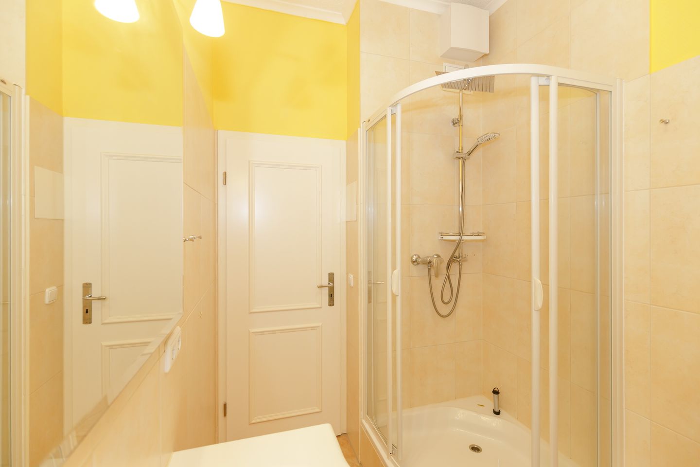 Apartmenthaus Atlantik Apartmenthaus Atlantik 004 Kühlungsborn - Badezimmer mit Dusche