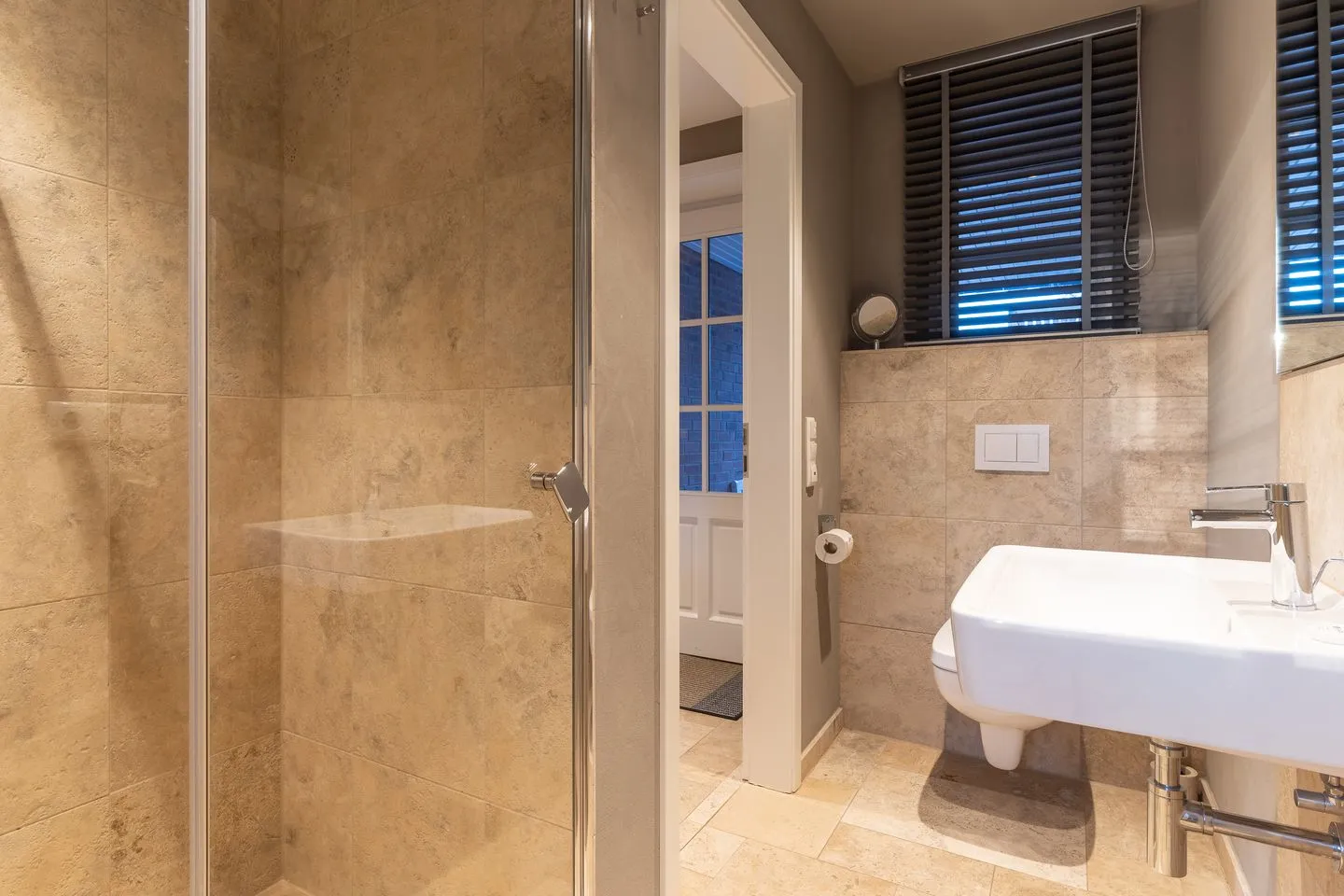 Dorf Domizil Ferienhaus Dorfremise SPO Dorf - 