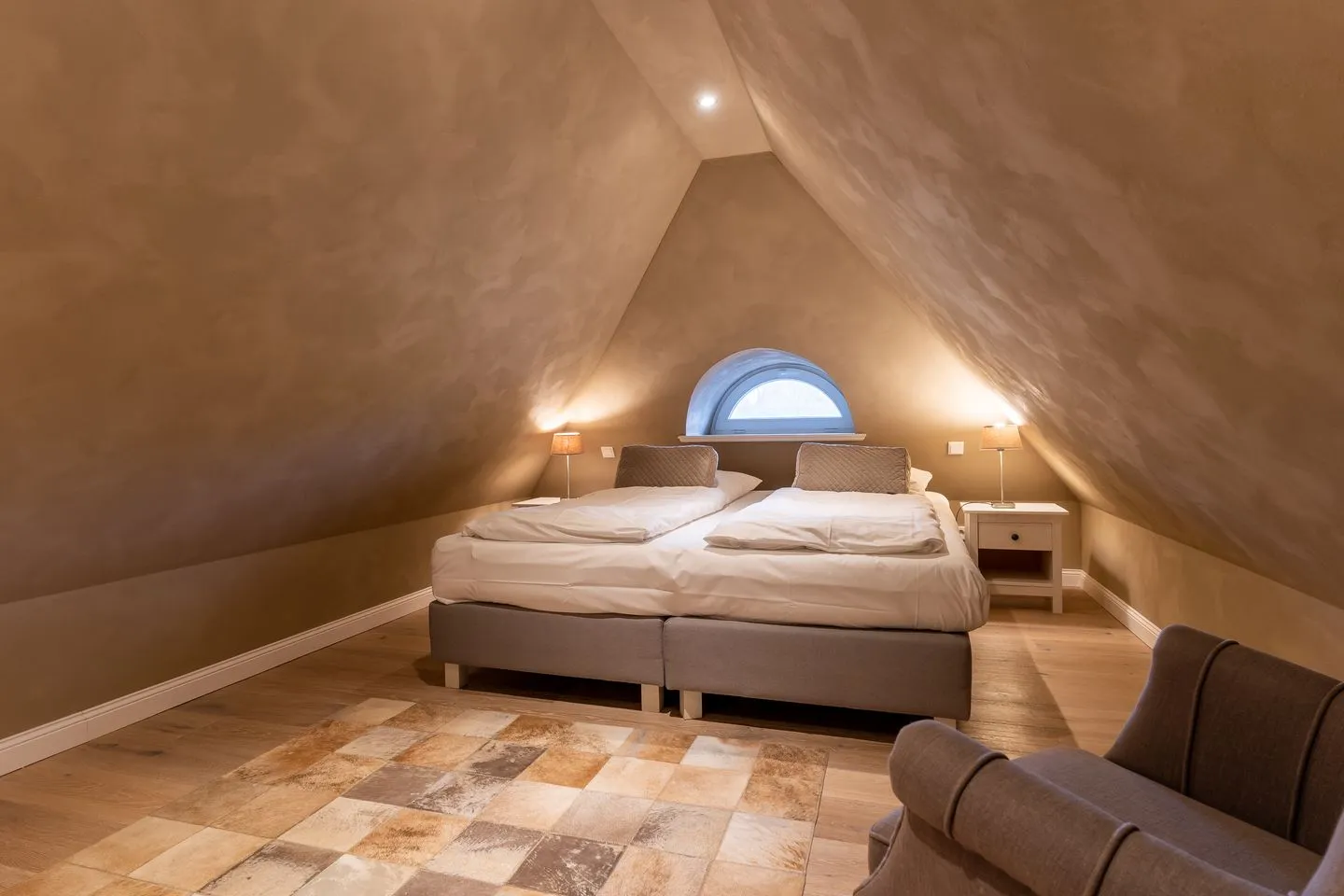 Dorf Domizil Reetdachhaus Strohhütte SPO Dorf - 