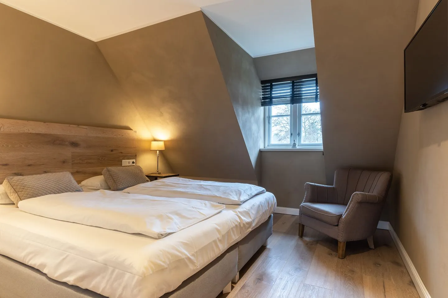 Dorf Domizil Reetdachhaus Strohhütte SPO Dorf - 