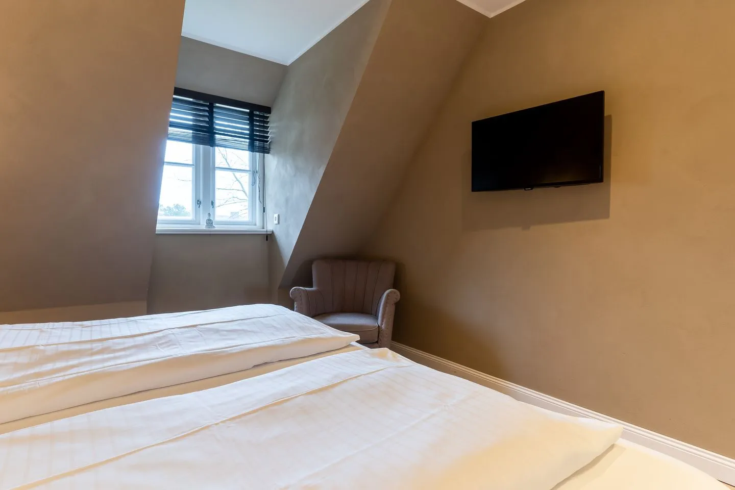 Dorf Domizil Reetdachhaus Strohhütte SPO Dorf - 