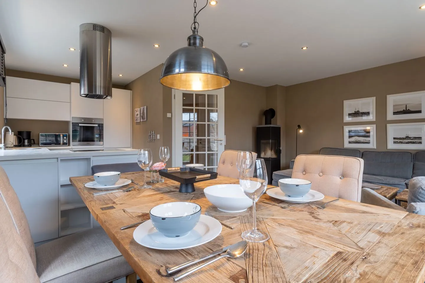 Dorf Domizil Reetdachhaus Strohhütte SPO Dorf - 