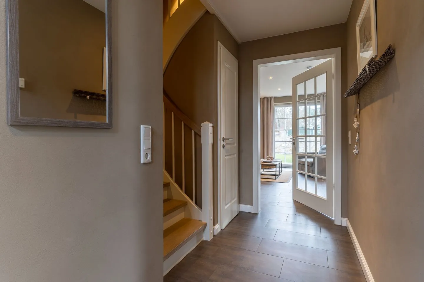 Dorf Domizil Reetdachhaus Strohhütte SPO Dorf - 