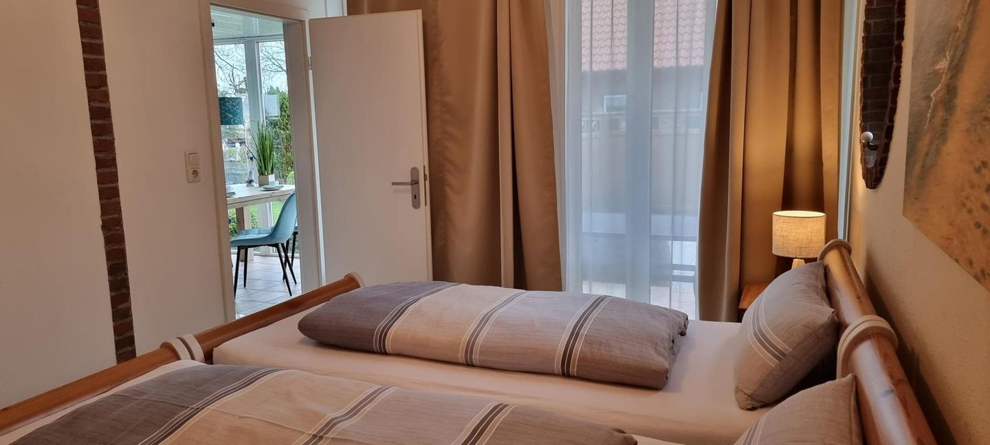  Ferienwohnung Am Yachthafen 100 Erdgeschoss Harlesiel - 