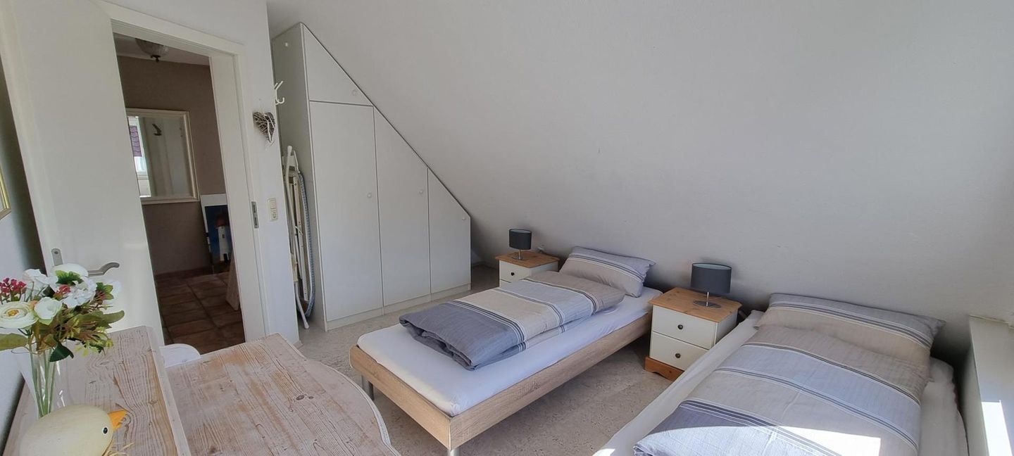  Ferienwohnung Am Yachthafen 100 Obergeschoss Harlesiel - 