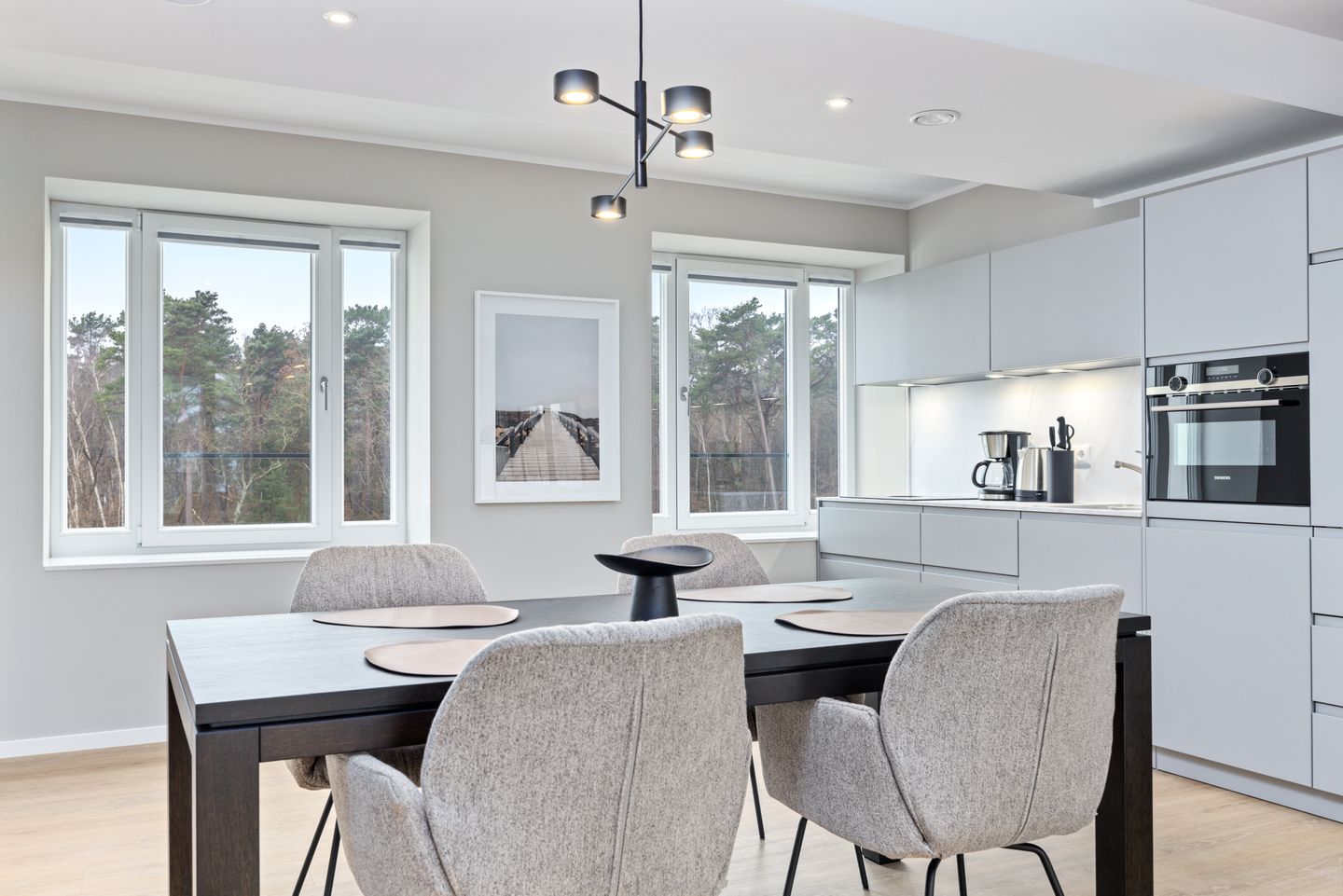 Strandresidenzen Binz-Prora Strandresidenzen Binz-Prora D3.1 Rügen - Wohn-Essbereich mit Couch