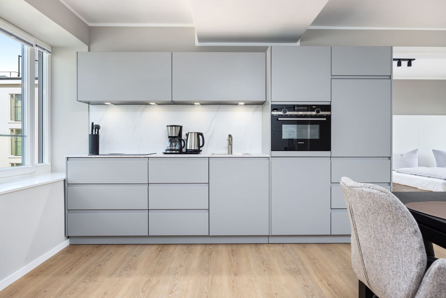 Strandresidenzen Binz-Prora Strandresidenzen Binz-Prora D4.1 Rügen - Wohn-Essbereich mit Küchenzeile