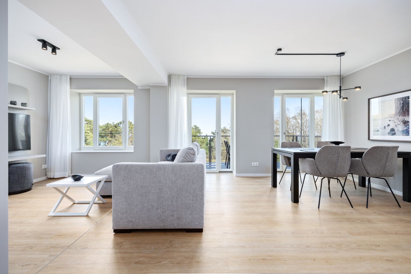 Strandresidenzen Binz-Prora Strandresidenzen Binz-Prora D4.4 Rügen - Wohn-Essbereich mit Couch