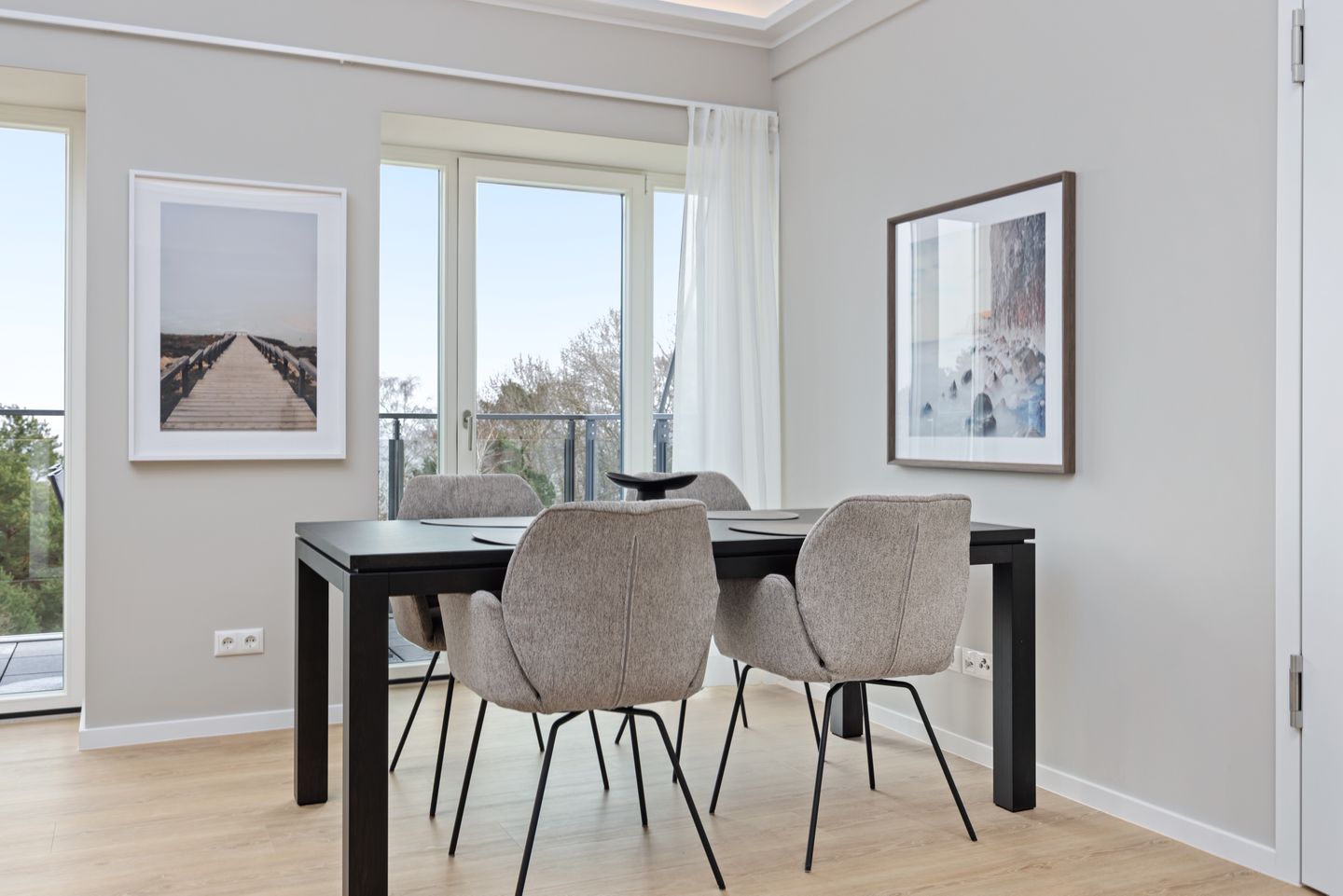 Strandresidenzen Binz-Prora Strandresidenzen Binz-Prora D5.4 Rügen - Wohn-Essbereich mit Couch