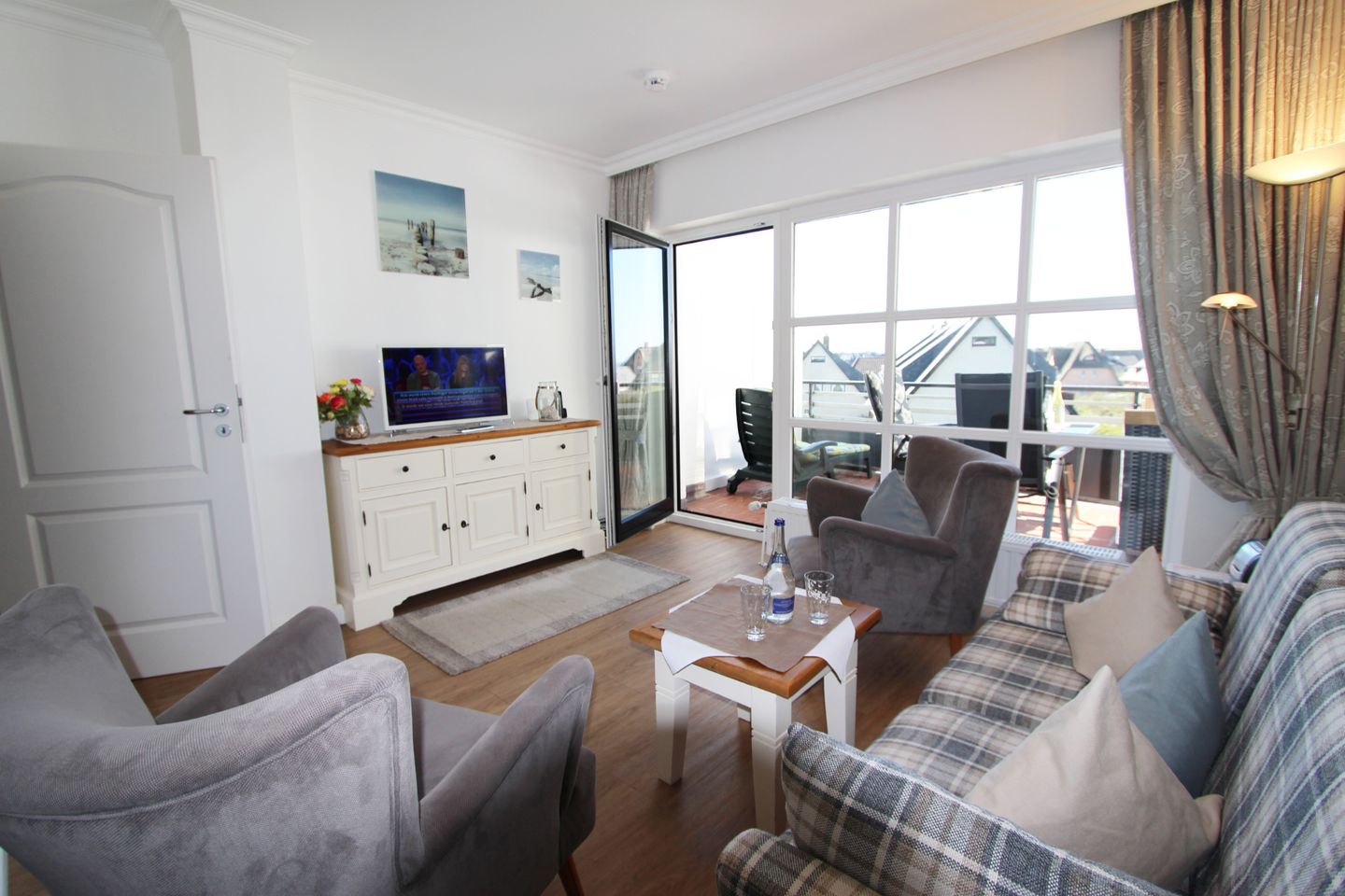 Atlantik - Strandstr. 15, App. 12 Wenningstedt - Wohnzimmer